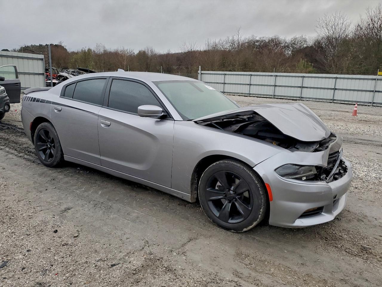 2017 Dodge Charger Sxt - Image 4