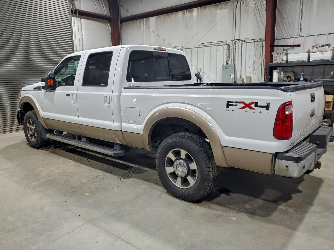2011 Ford F250 Super Duty - Фото 2