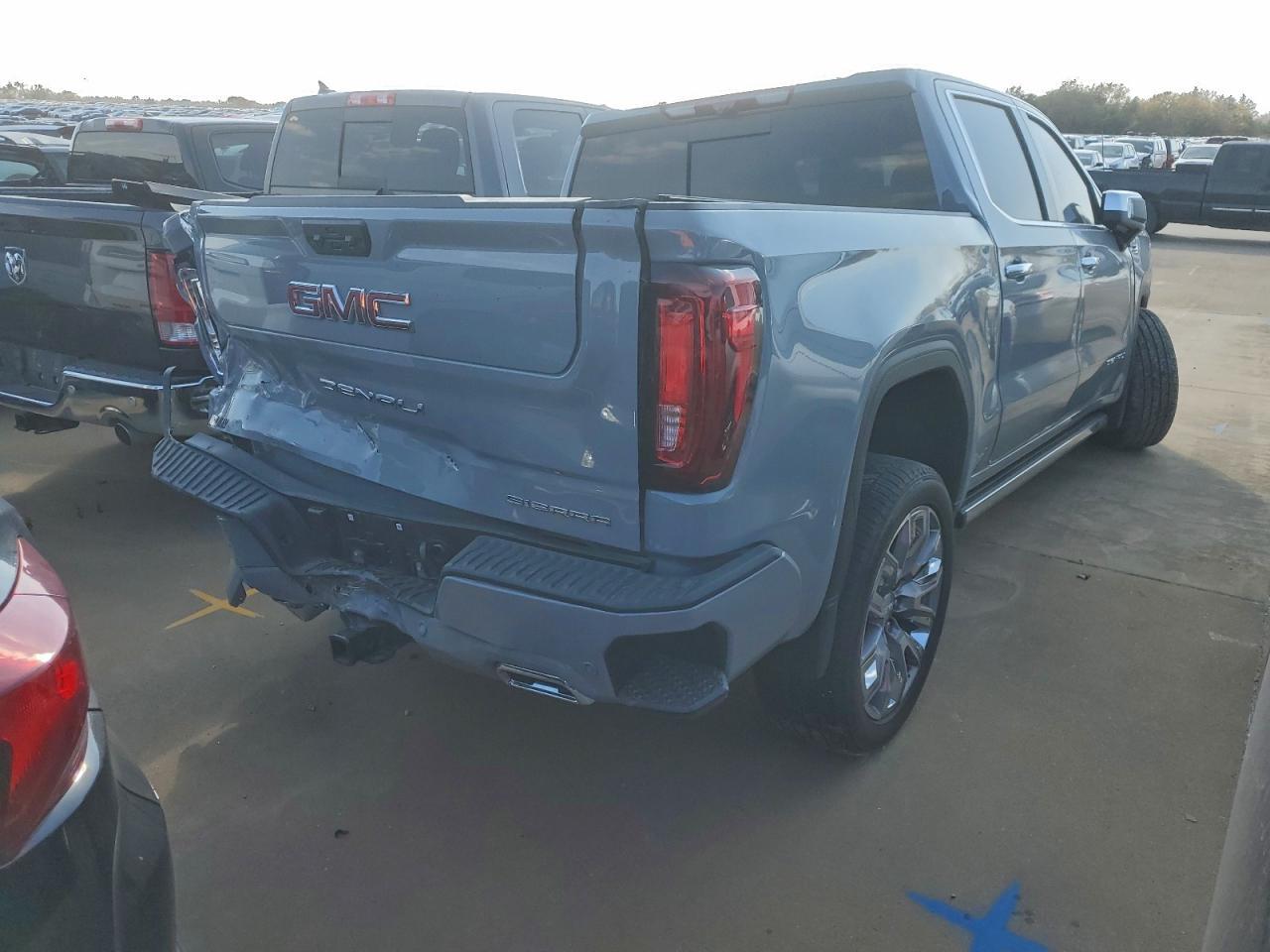 2025 GMC Sierra K1500 Denali - Фото 3
