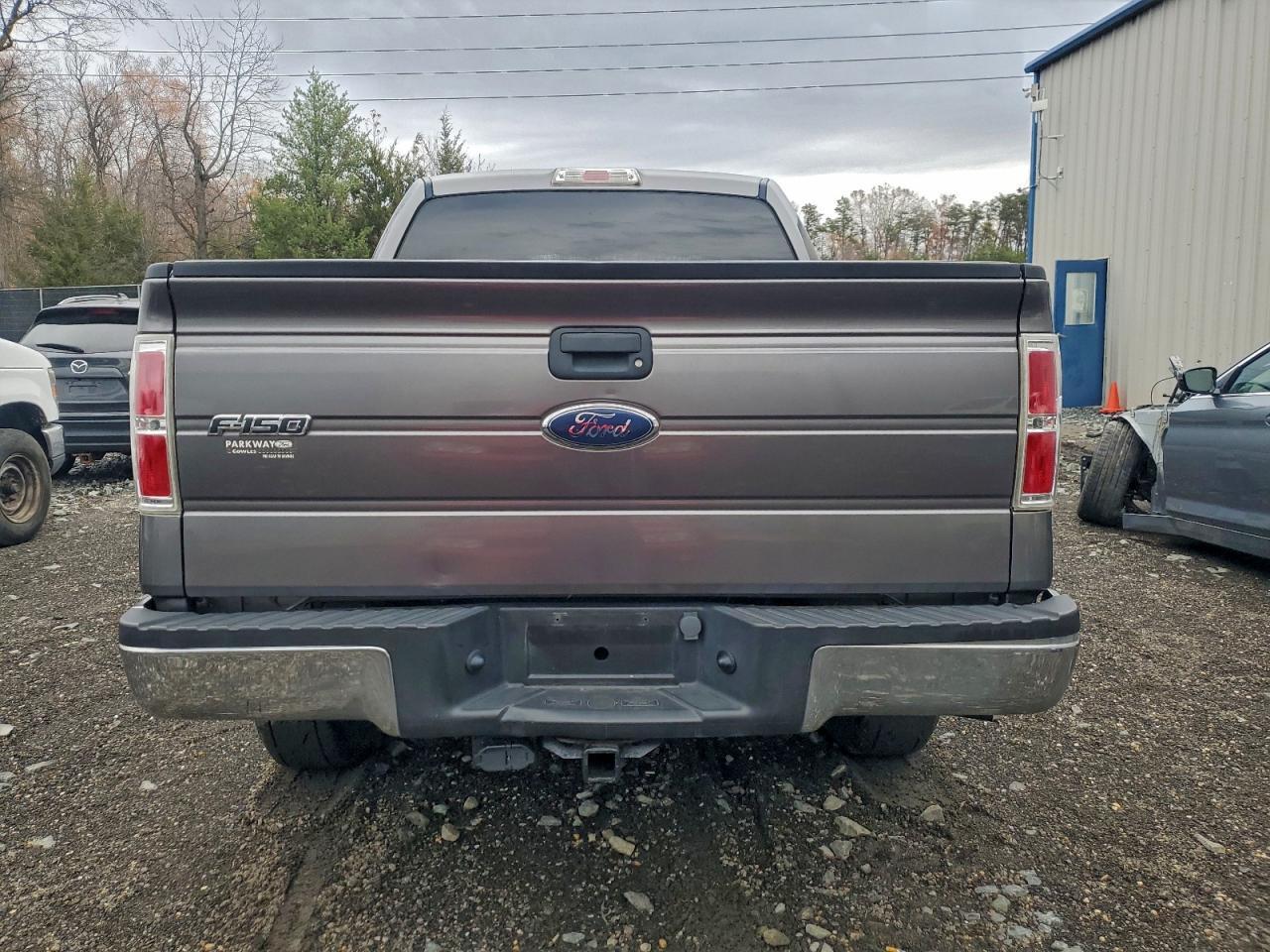 2009 Ford F150 Supercrew - Image 6