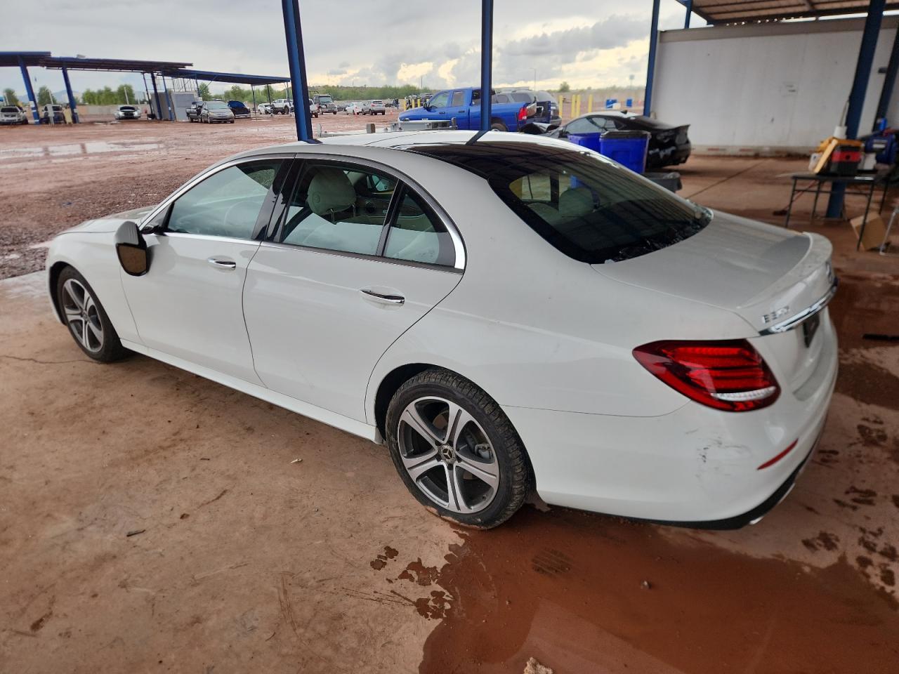 2020 Mercedes-Benz E 350 - Фото 2