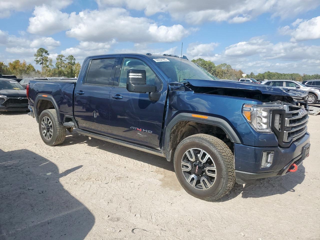 2022 GMC Sierra K2500 At4 - Фото 4