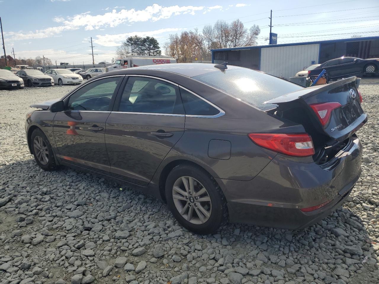 2015 Hyundai Sonata Se - Фото 2