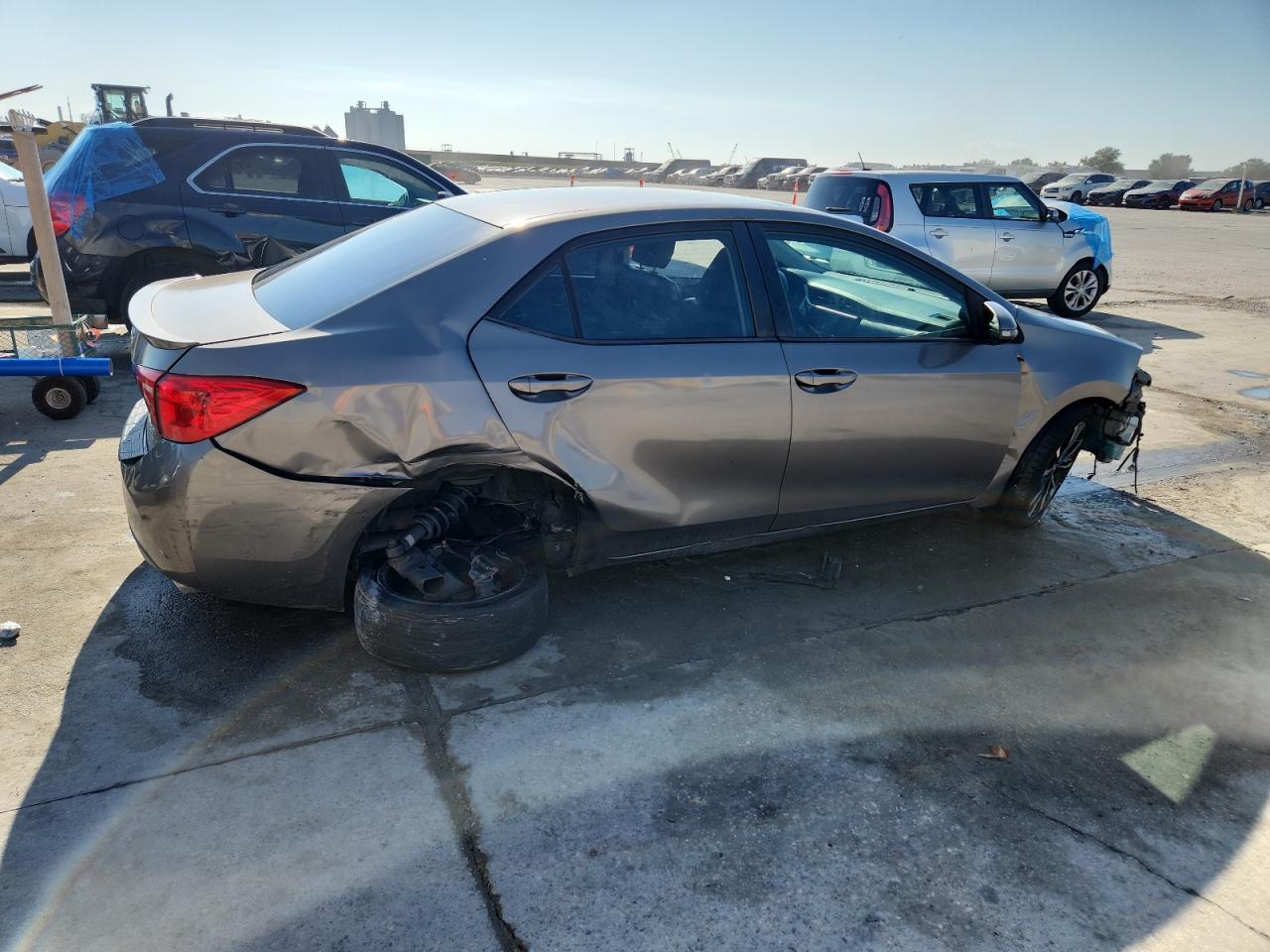 2017 Toyota Corolla Se - Фото 3