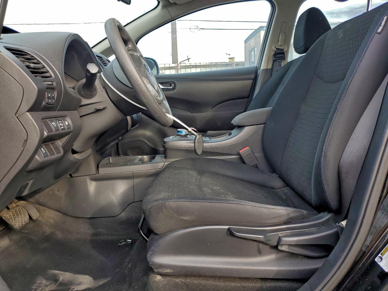 2016 Nissan Leaf S - Фото 7