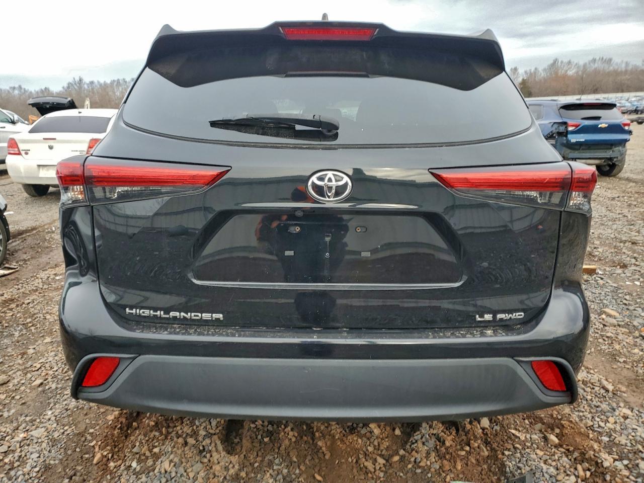 2021 Toyota Highlander Le - Фото 6
