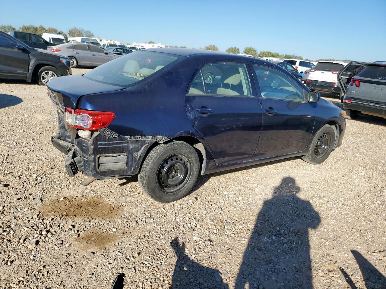 2012 Toyota Corolla Base - Фото 3