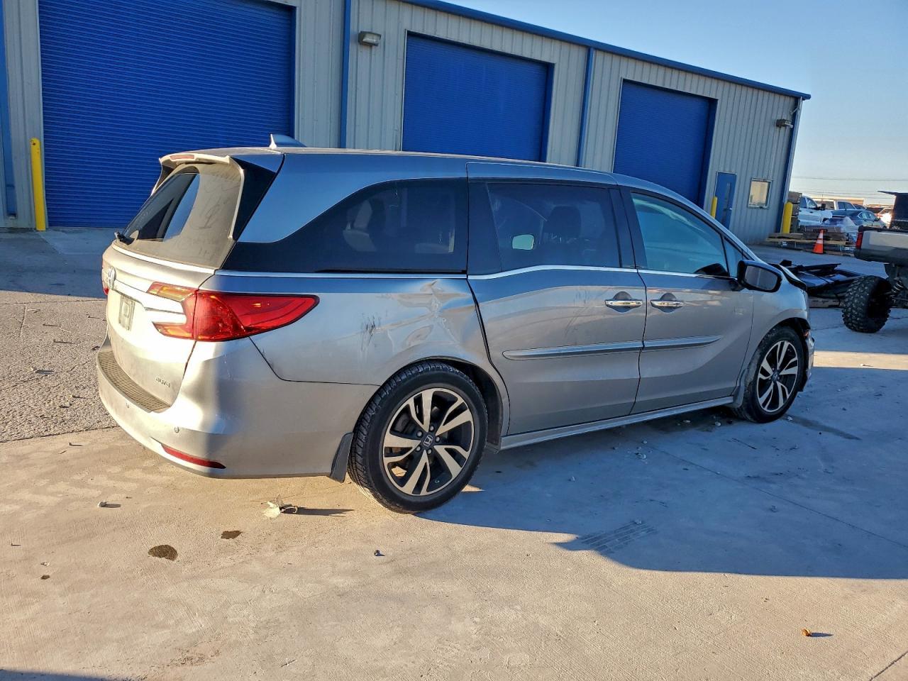 2019 Honda Odyssey Elite - Фото 3