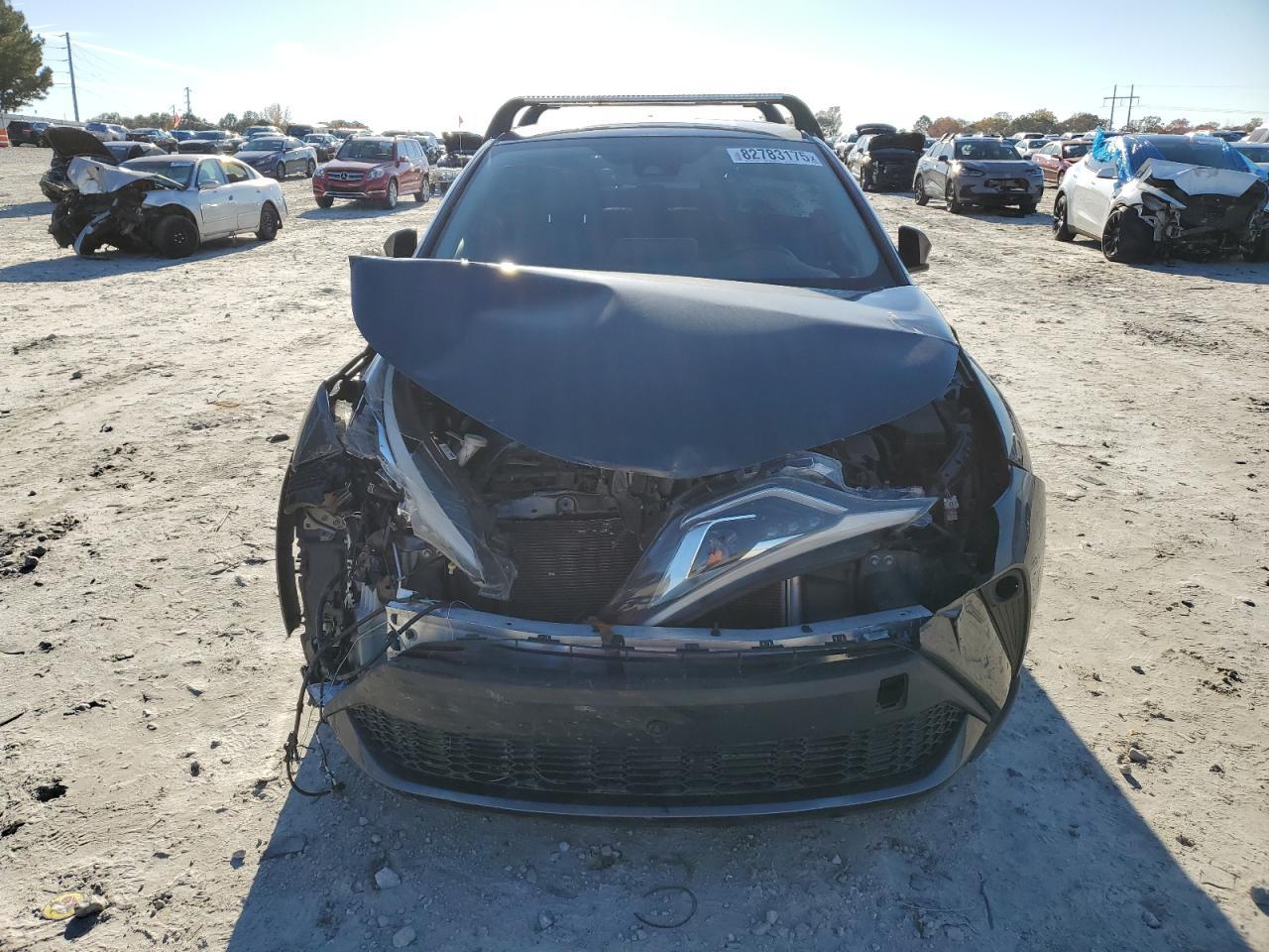 2022 Toyota C-Hr Xle - Image 5