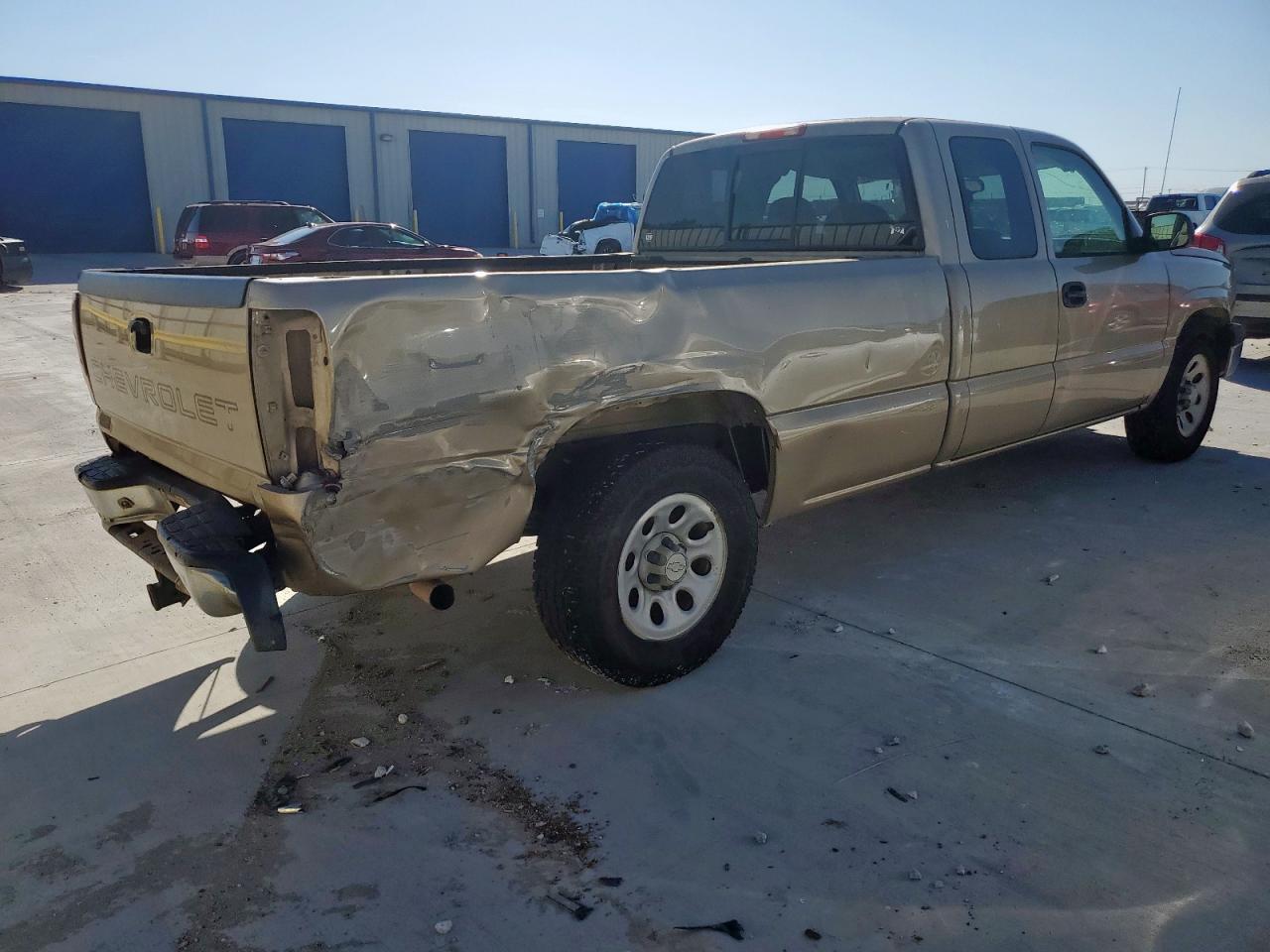 2006 Chevrolet Silverado C1500 - Image 3