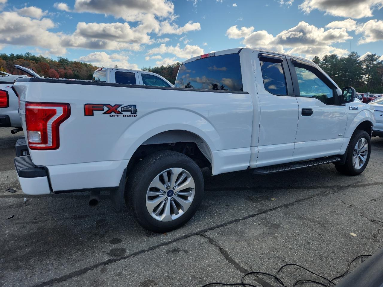 2017 Ford F150 Super Cab - Фото 3