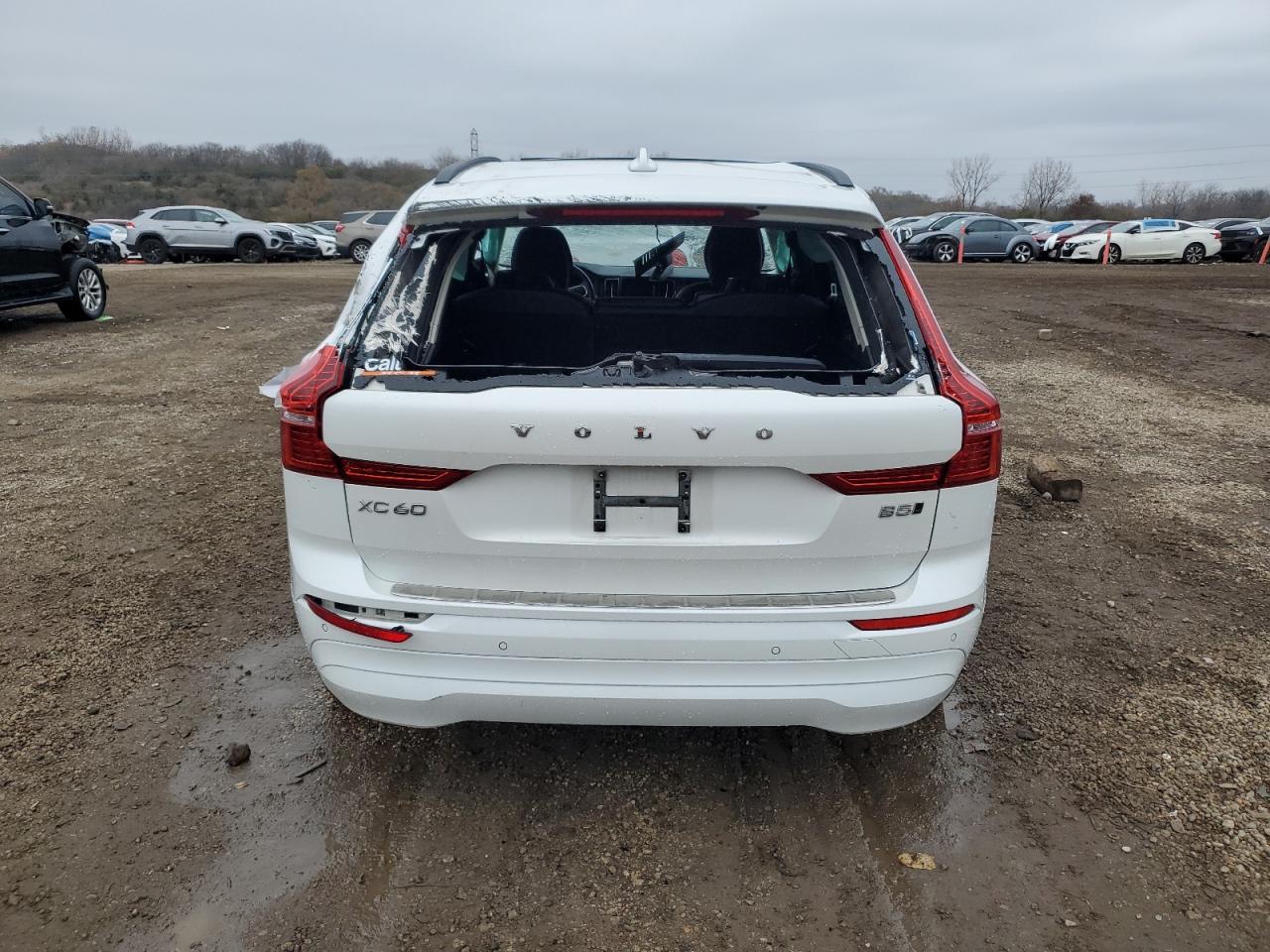 2022 Volvo Xc60 B5 Momentum - Фото 6