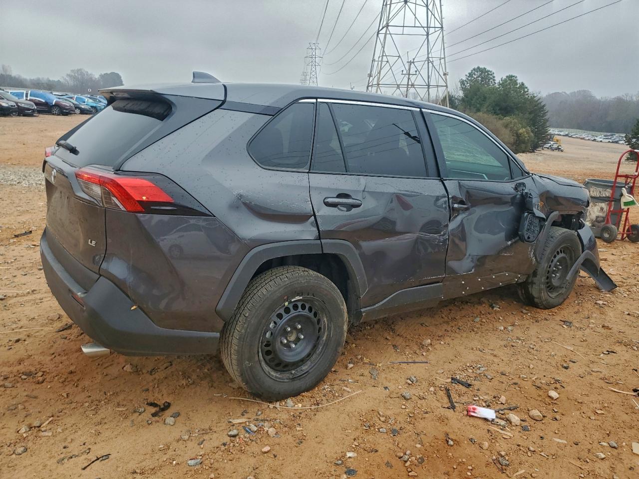 2024 Toyota Rav4 Le - Image 3