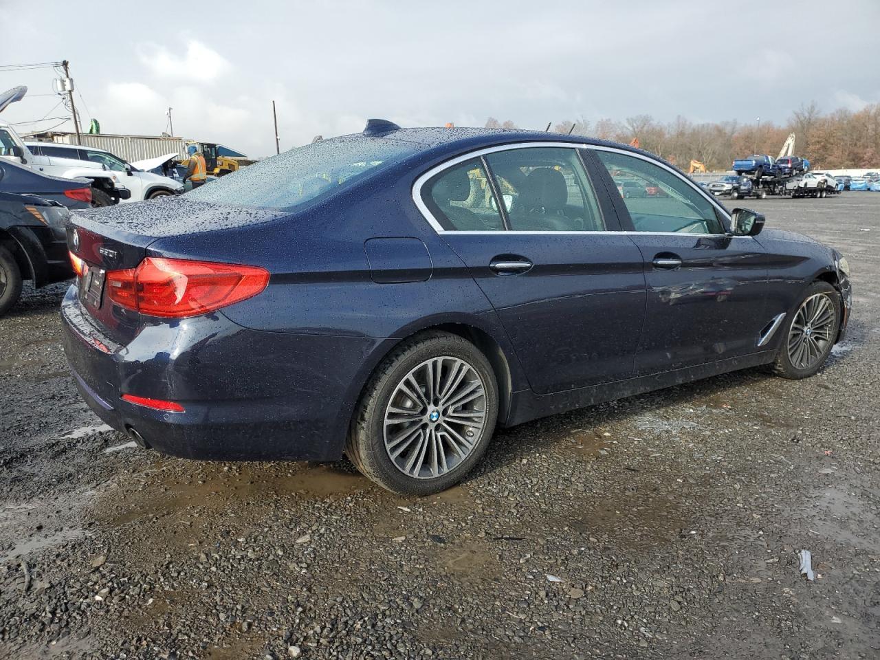 2018 BMW 530 Xi - Фото 3