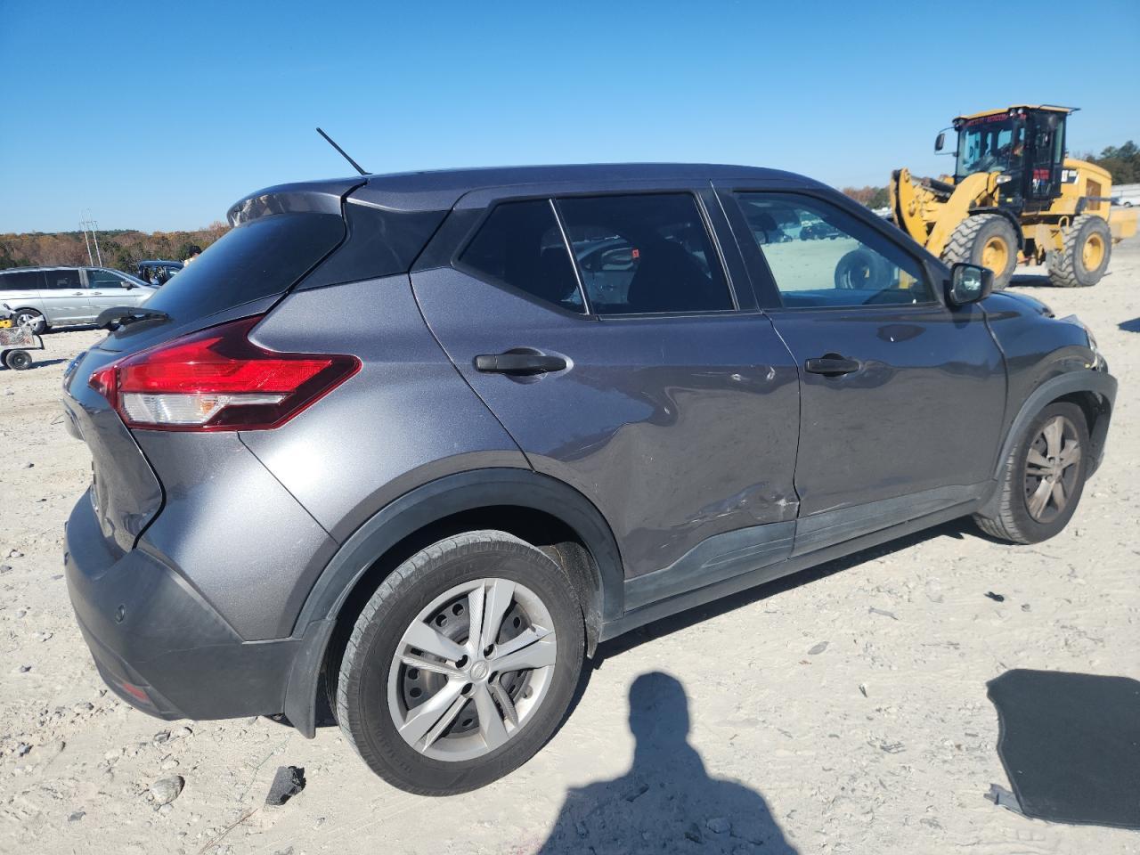 2020 Nissan Kicks S - Image 3