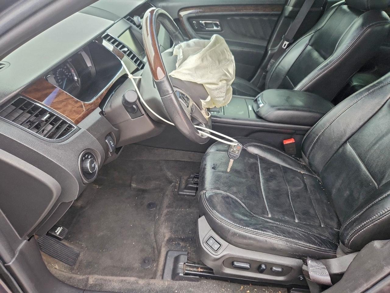 2013 Ford Taurus Limited - Image 7