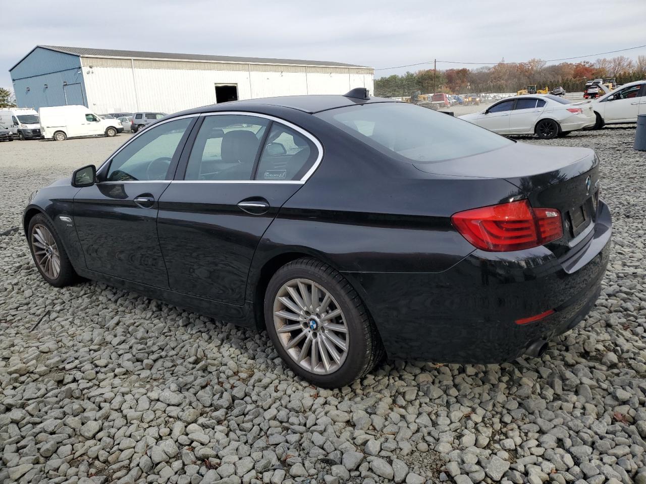 2011 BMW 535 Xi - Фото 2