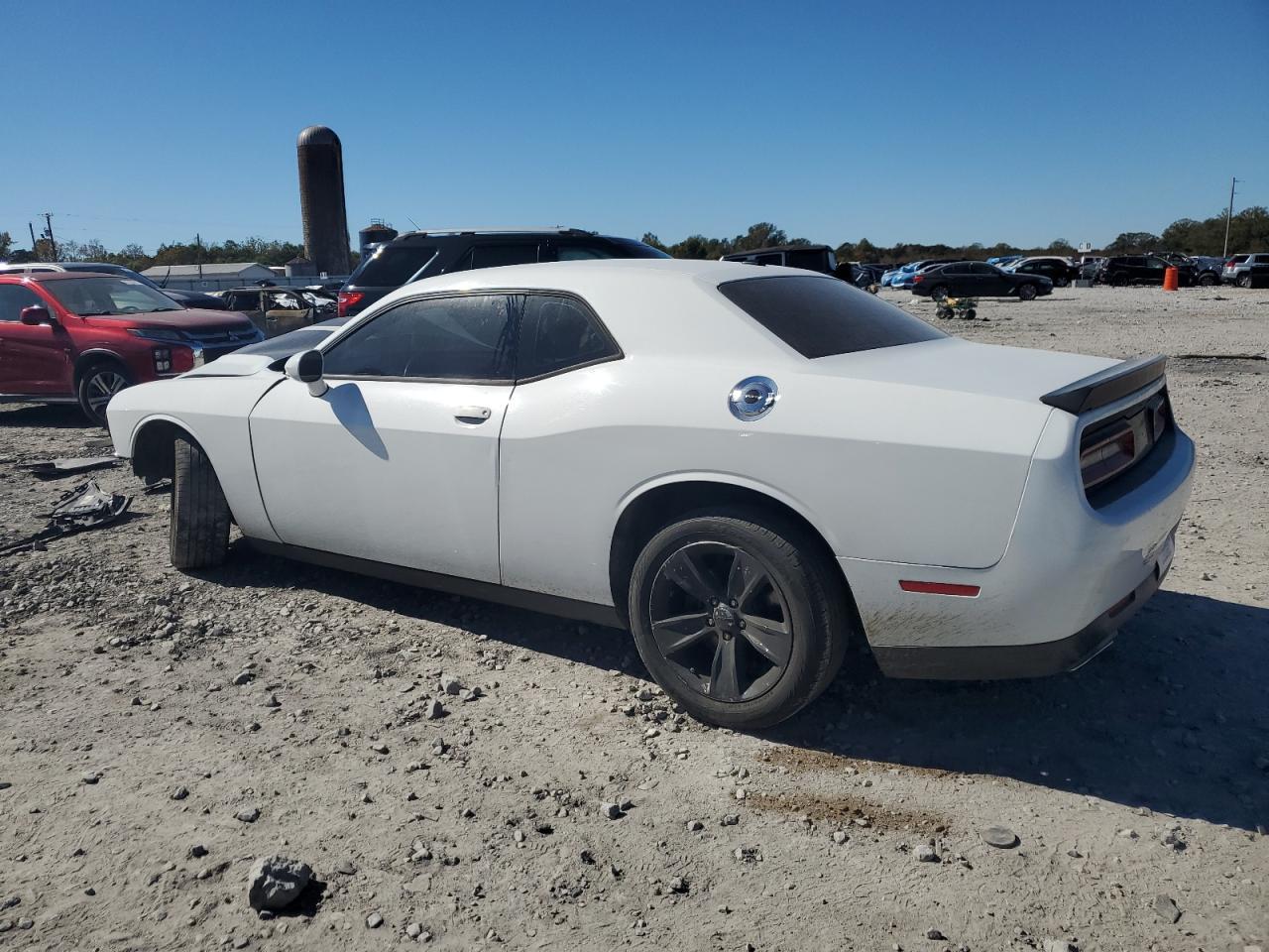 2016 Dodge Challenger Sxt - Фото 2