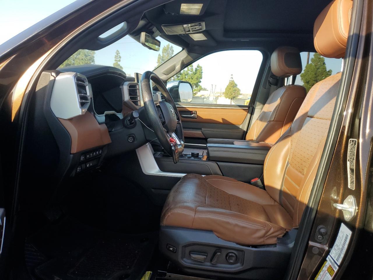 2022 Toyota Tundra Crewmax Platinum - Фото 7