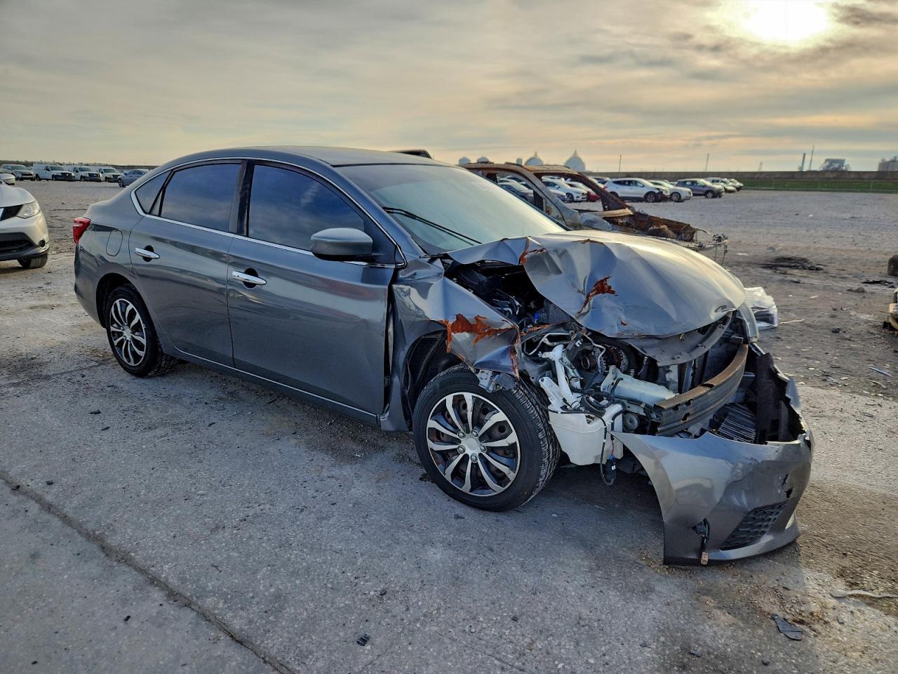 2017 Nissan Sentra - Фото 4