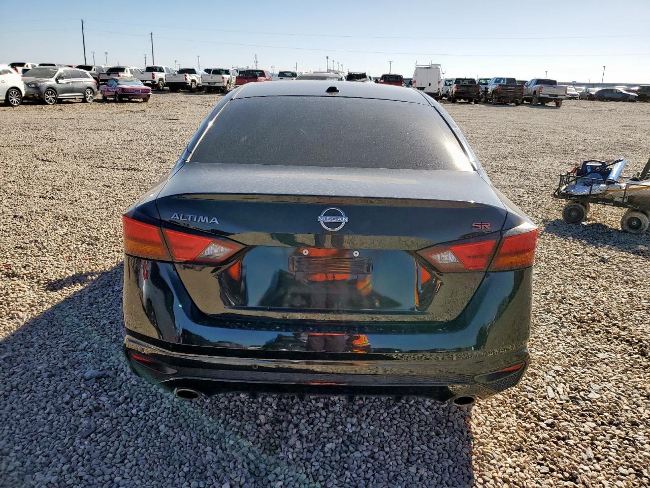 2023 Nissan Altima Sr - Image 6