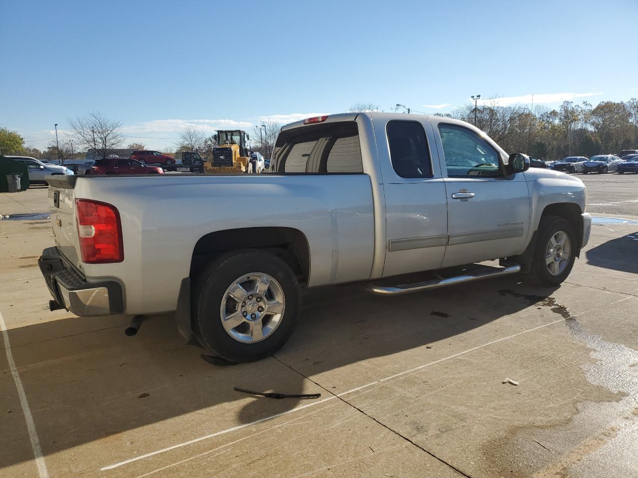 2011 Chevrolet Silverado C1500 Ltz - Image 3