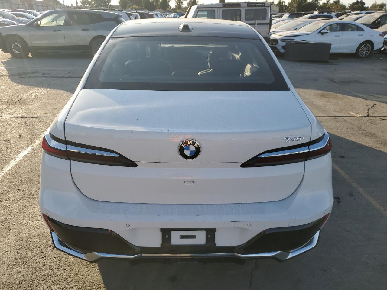 2025 BMW 740 I - Фото 6