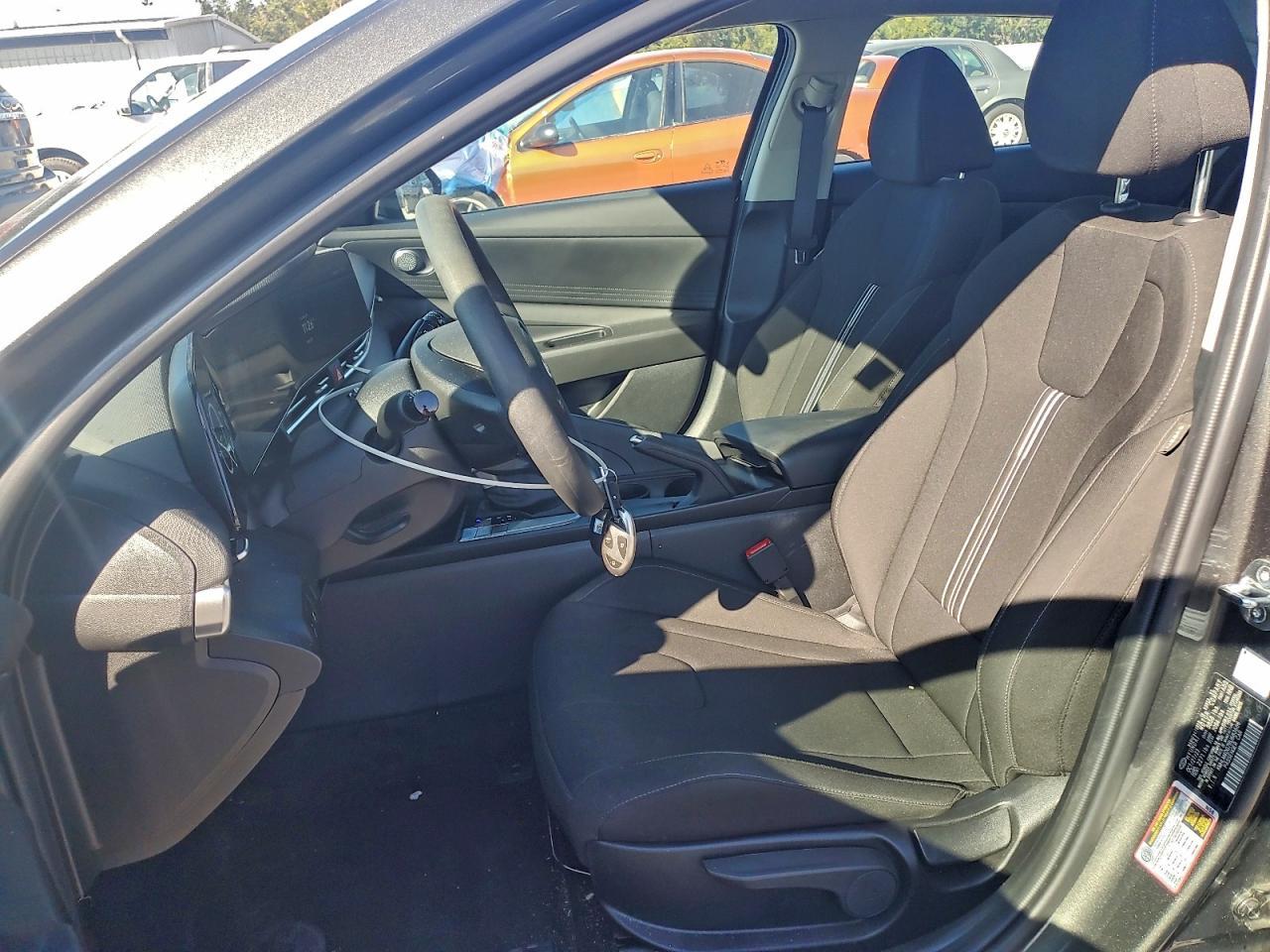 2024 Hyundai Elantra Sel - Image 7