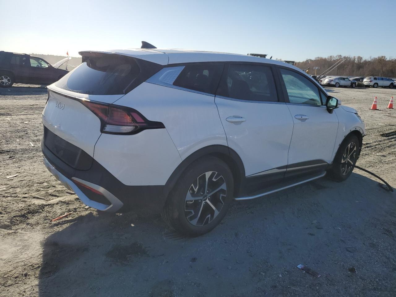 2023 Kia Sportage Ex - Image 3