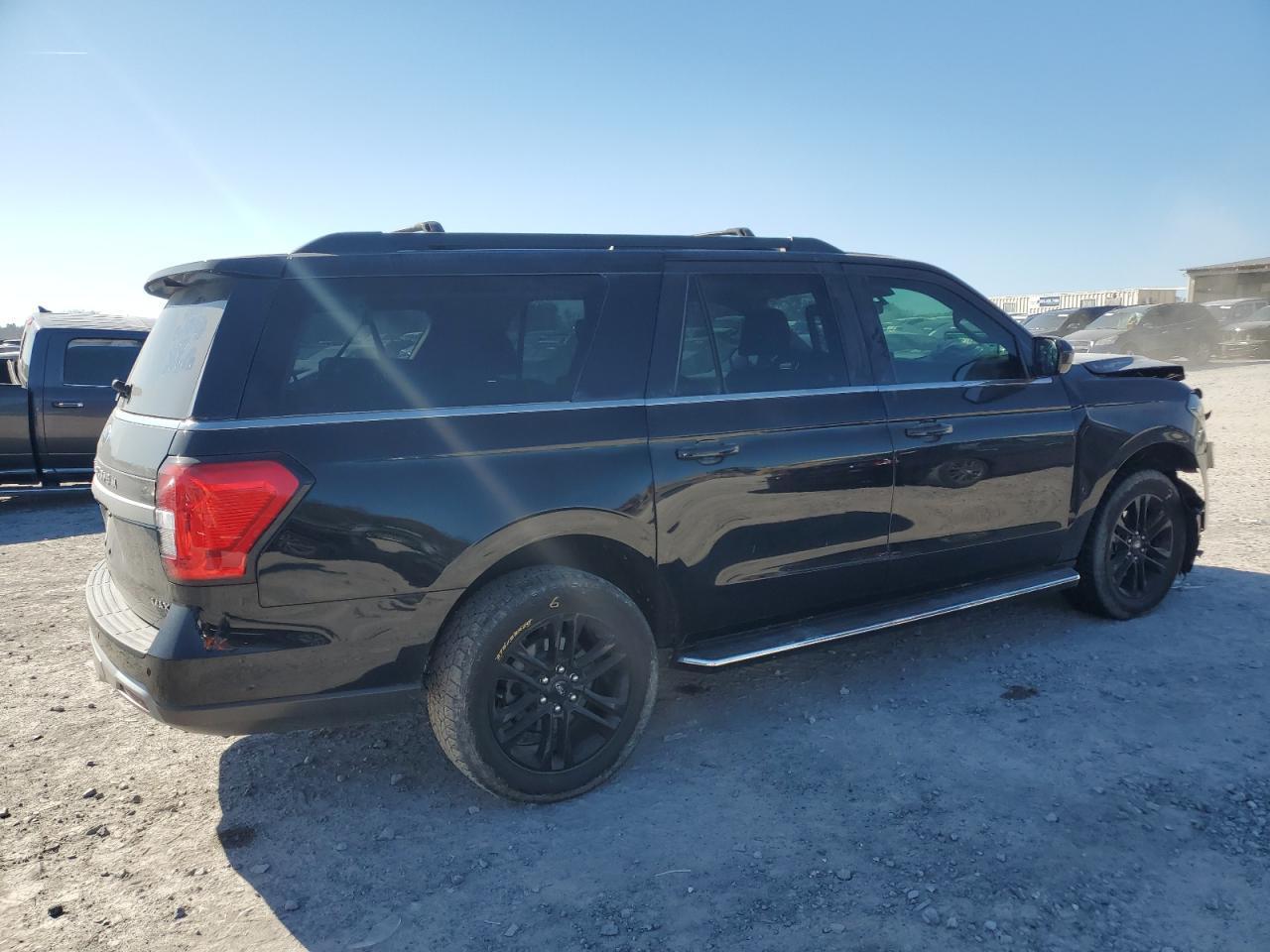 2023 Ford Expedition Max Xlt - Image 3