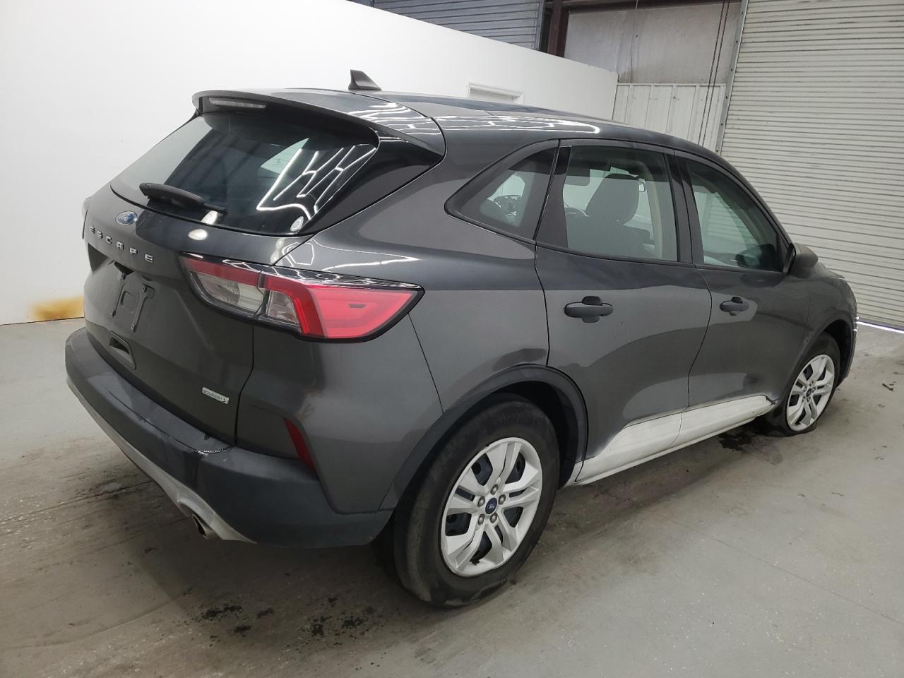 2020 Ford Escape S - Фото 3