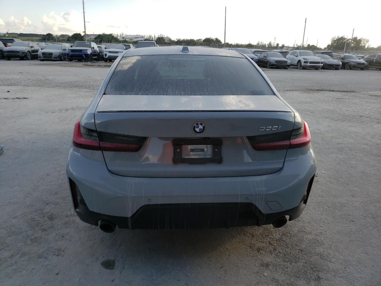 2024 BMW 330I - Фото 6