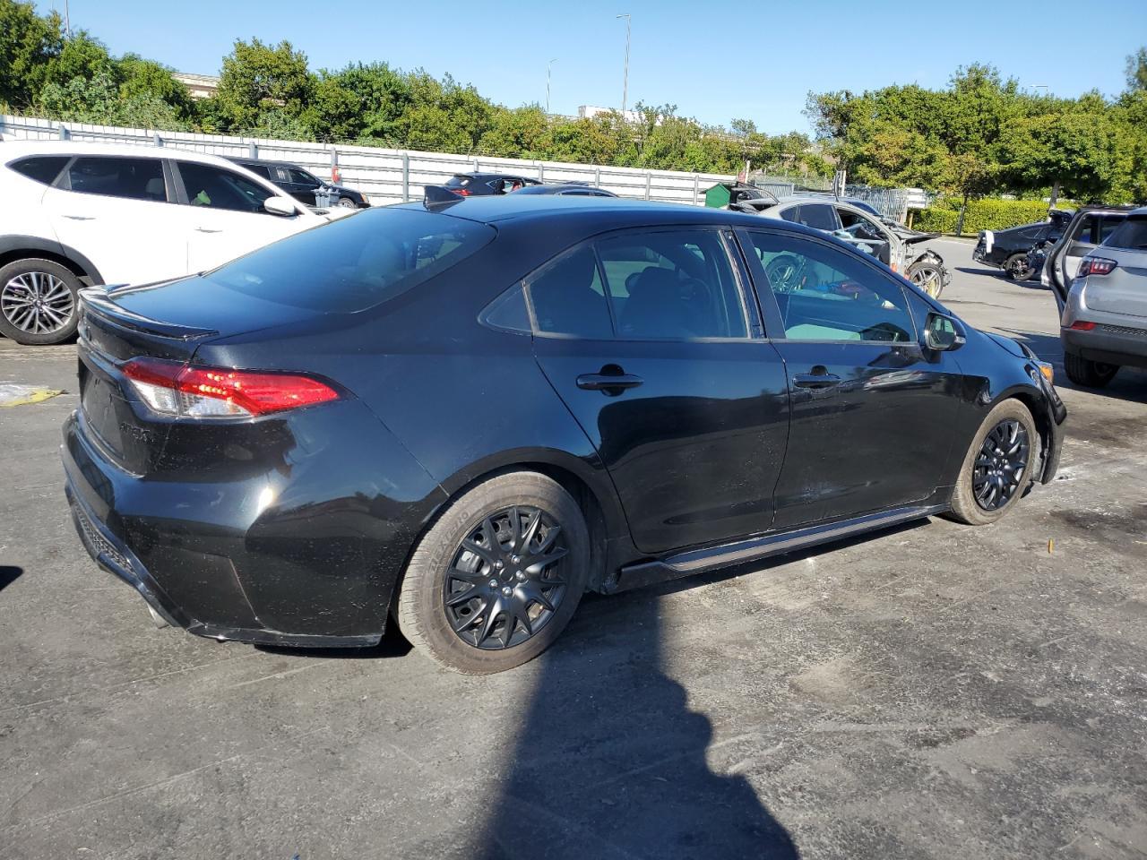 2021 Toyota Corolla Se - Фото 3