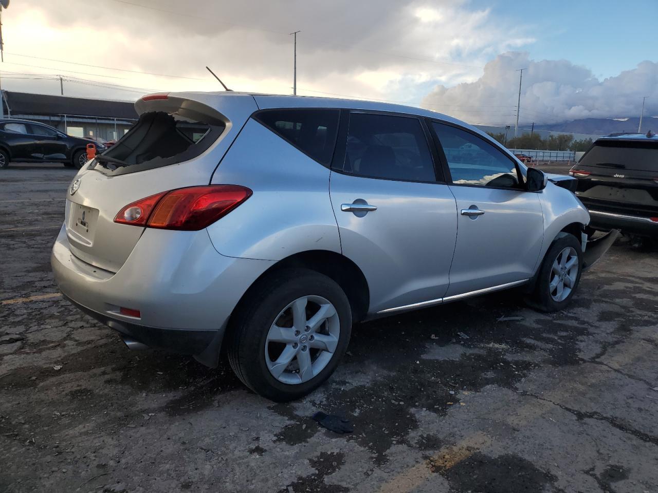 2010 Nissan Murano S - Фото 3