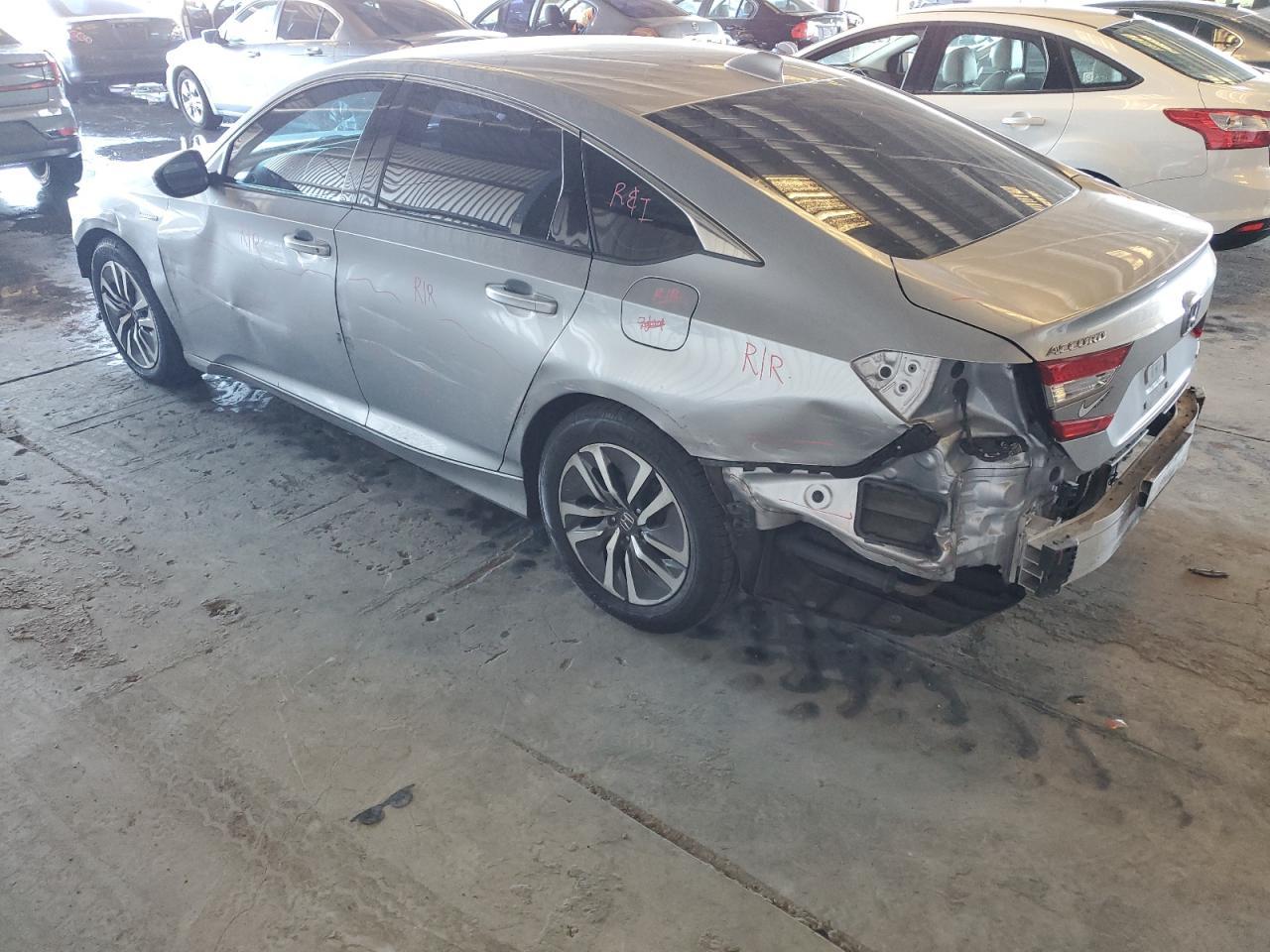 2021 Honda Accord Hybrid - Фото 2