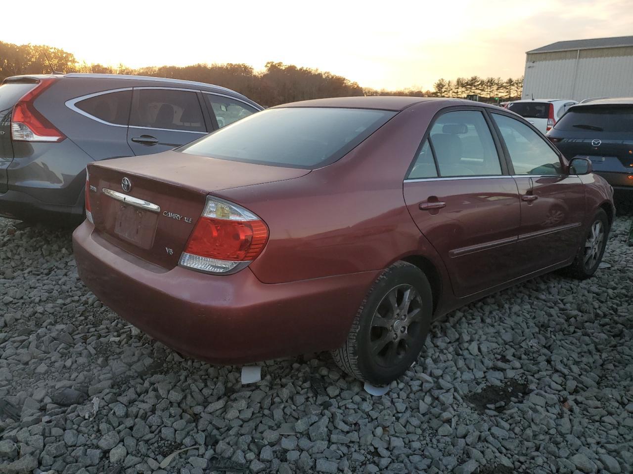 2006 Toyota Camry Le - Image 3
