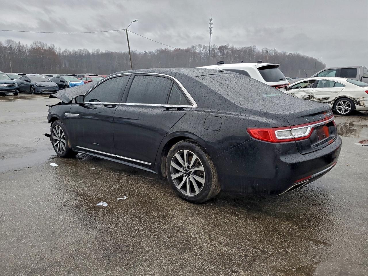 2017 Lincoln Continental - Фото 2