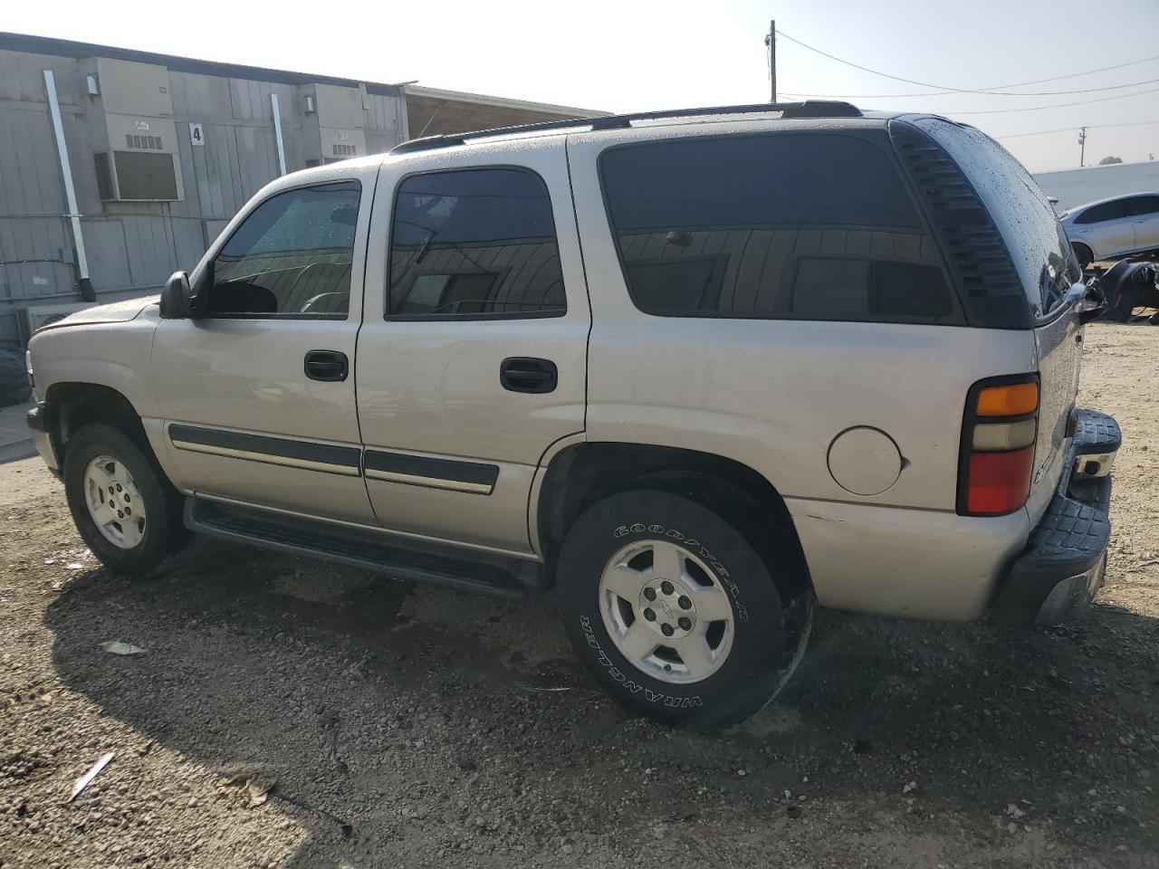 2004 Chevrolet Tahoe C1500 - Фото 2