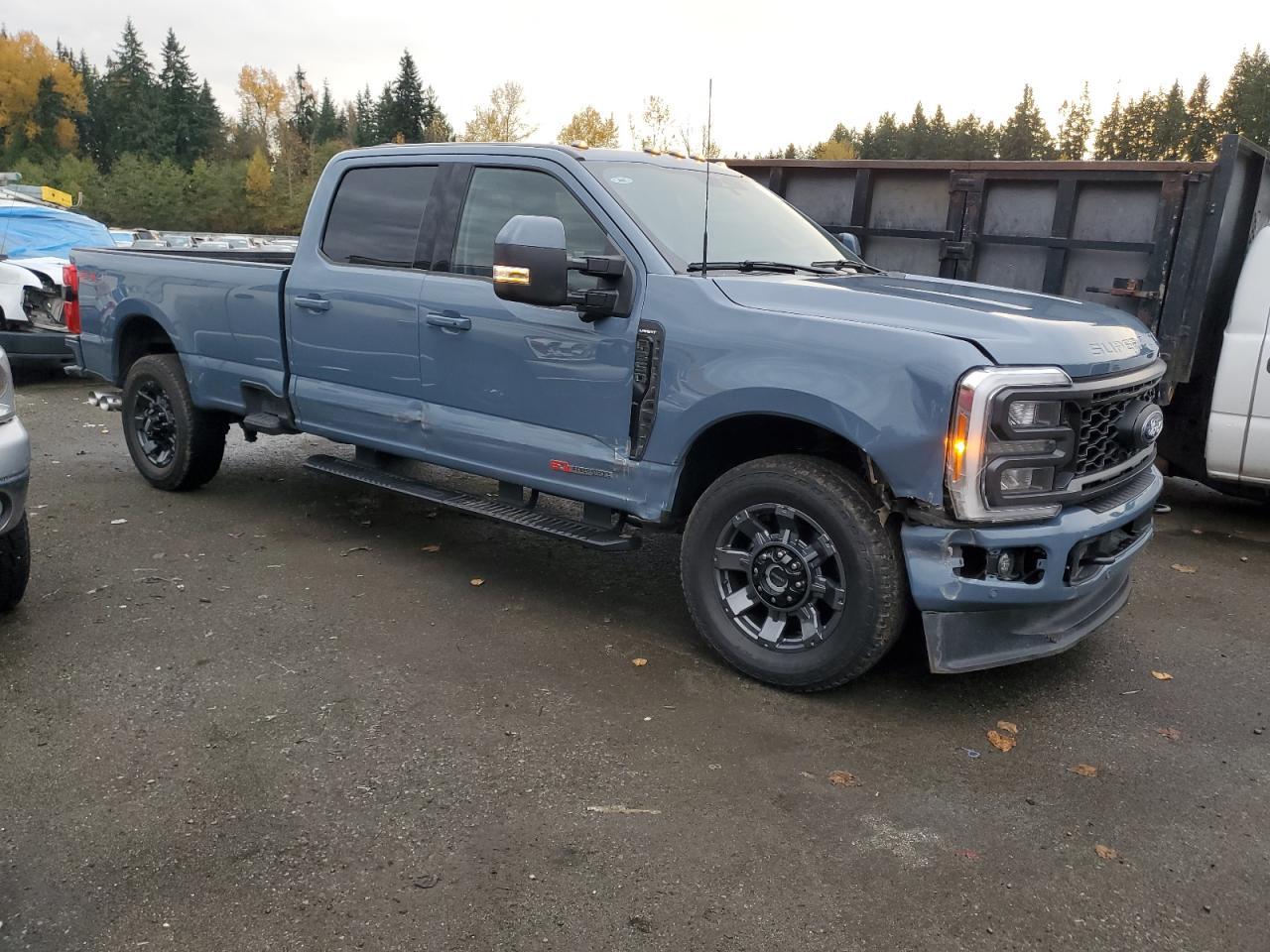 2023 Ford F350 Super Duty - Image 4