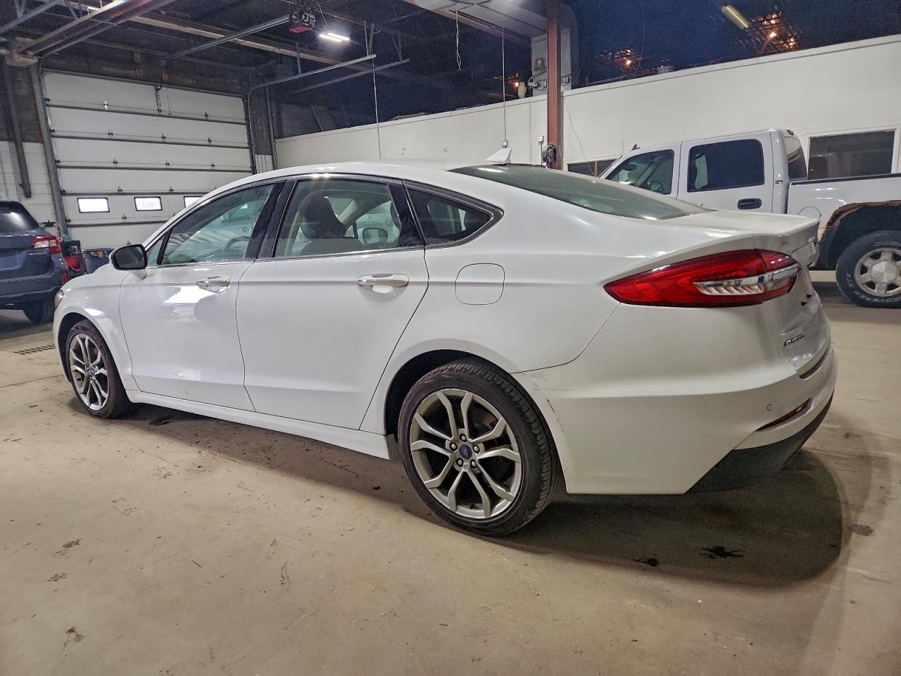 2019 Ford Fusion Sel - Фото 2