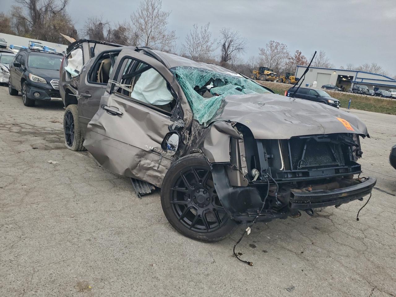 2012 Chevrolet Suburban K1500 Lt - Image 4