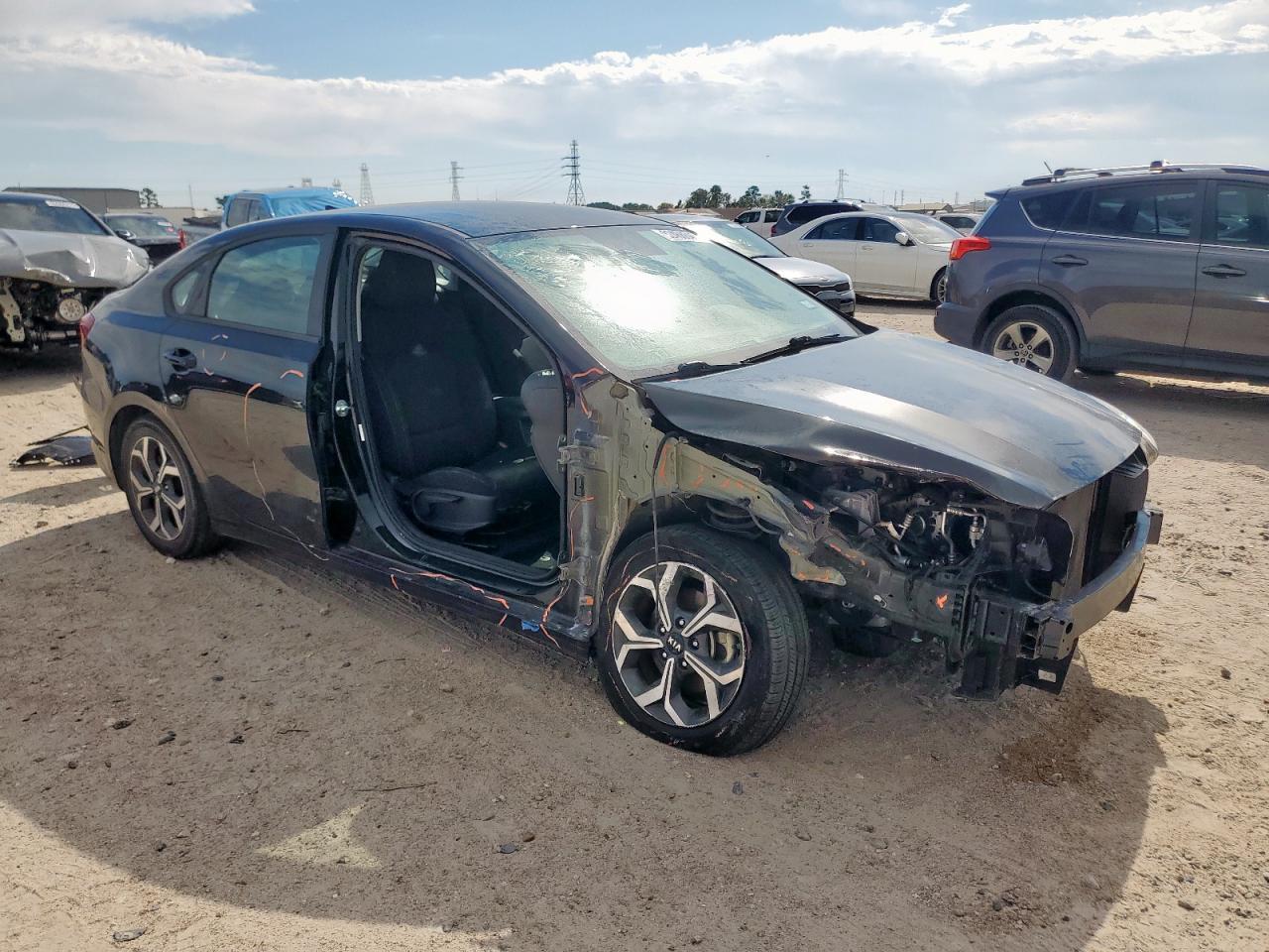 2021 Kia Forte Fe - Фото 4