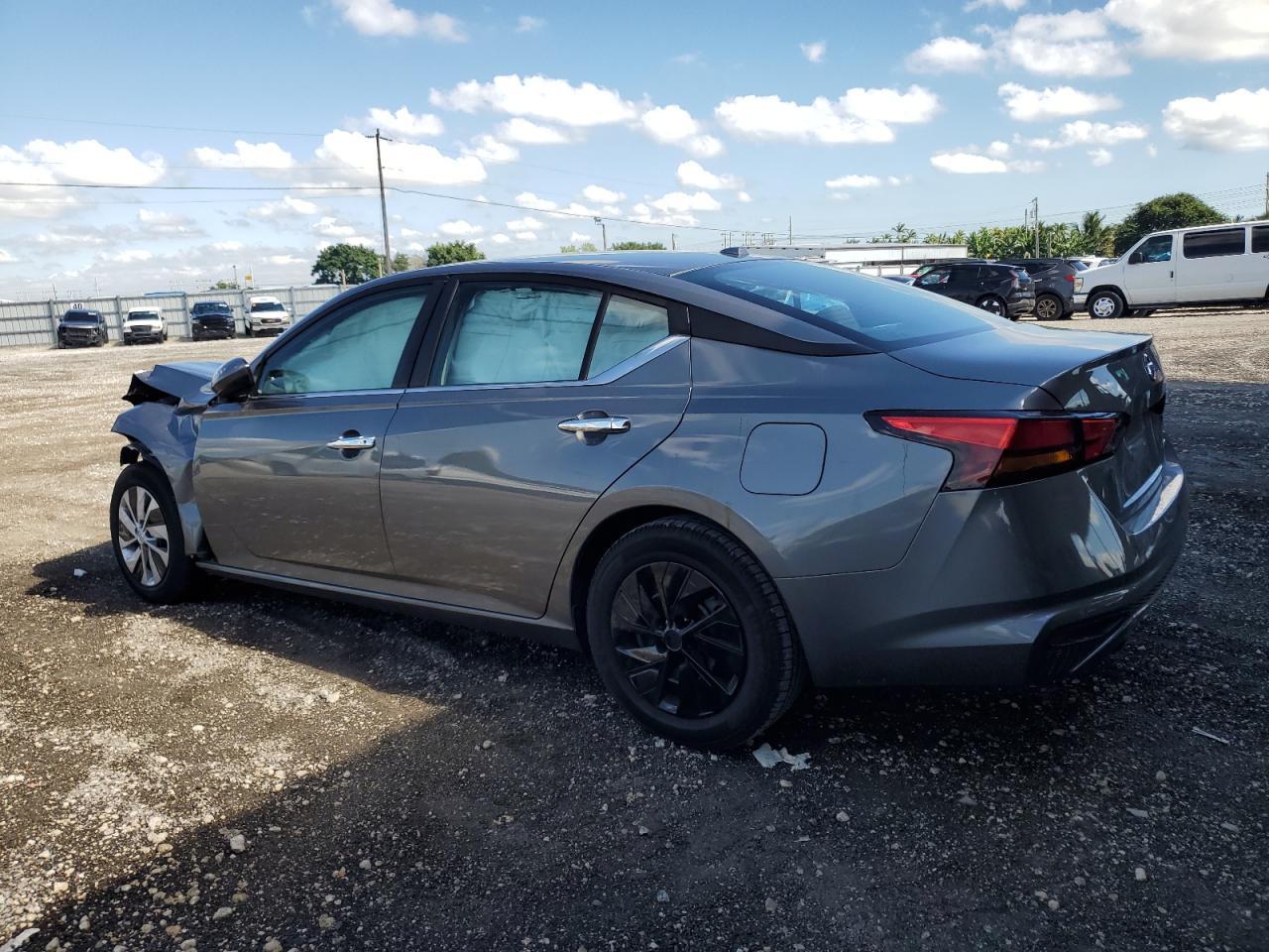 2022 Nissan Altima Sv - Фото 2