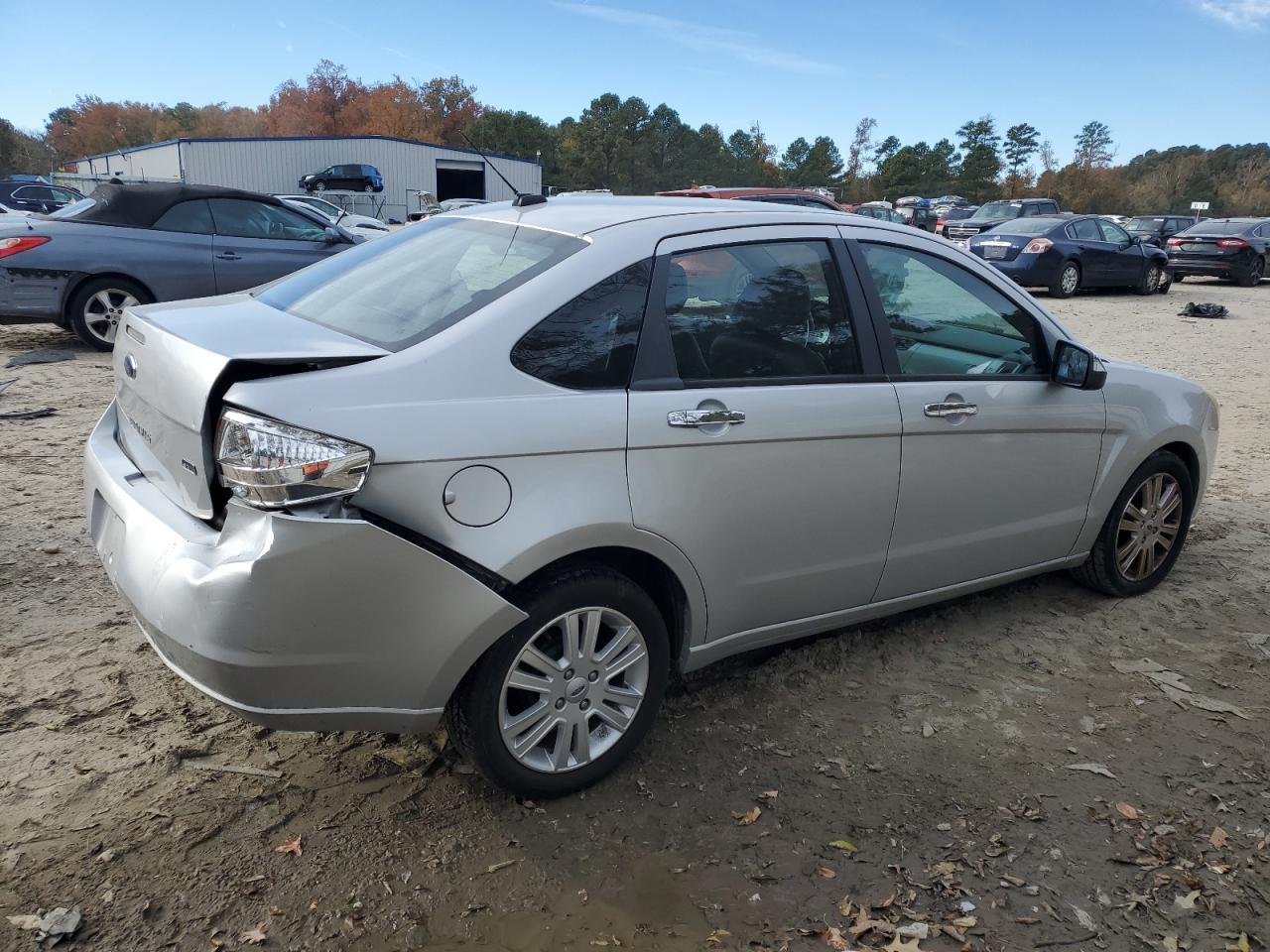 2010 Ford Focus Sel - Фото 3