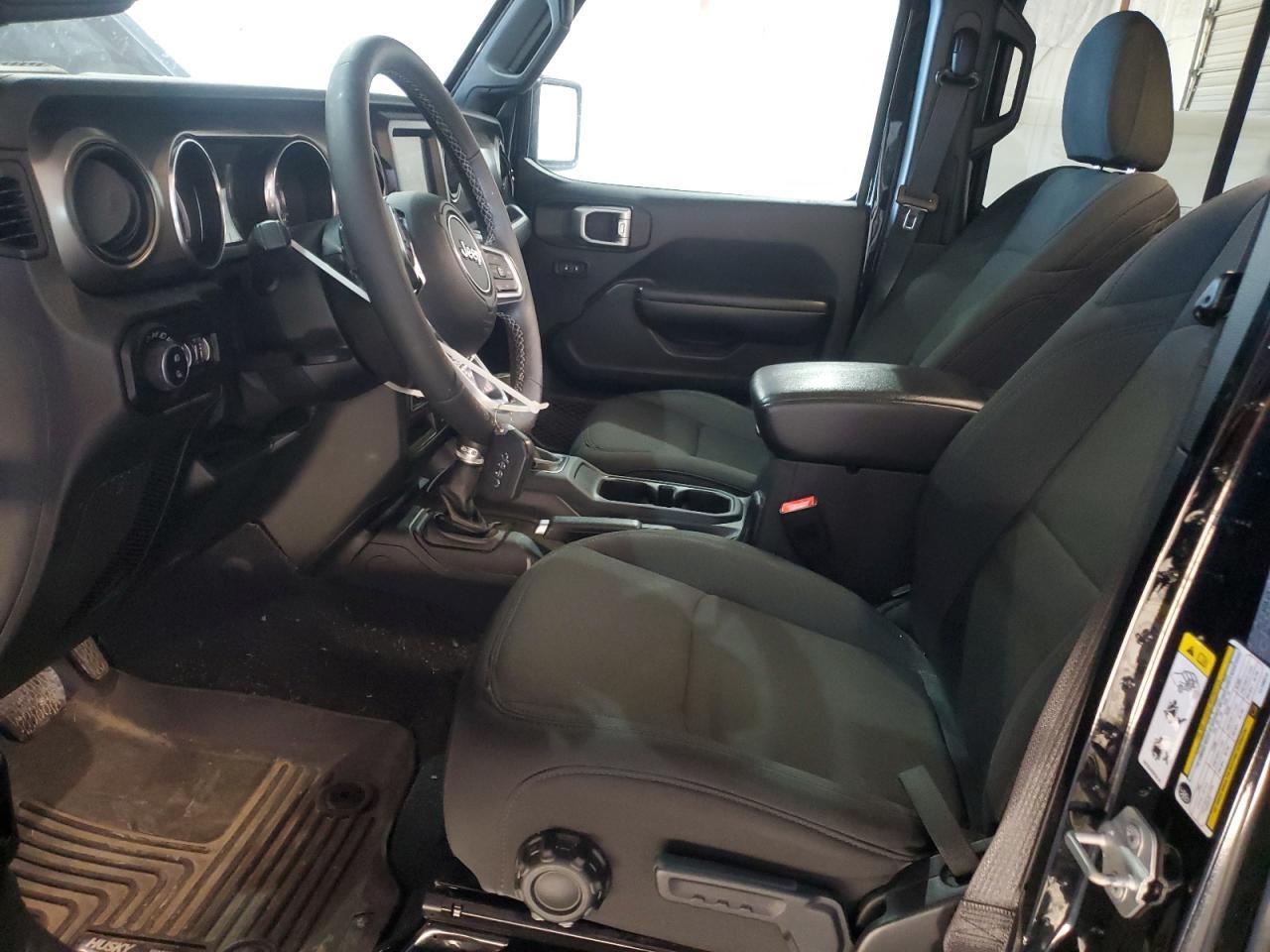 2020 Jeep Gladiator Sport - Image 7