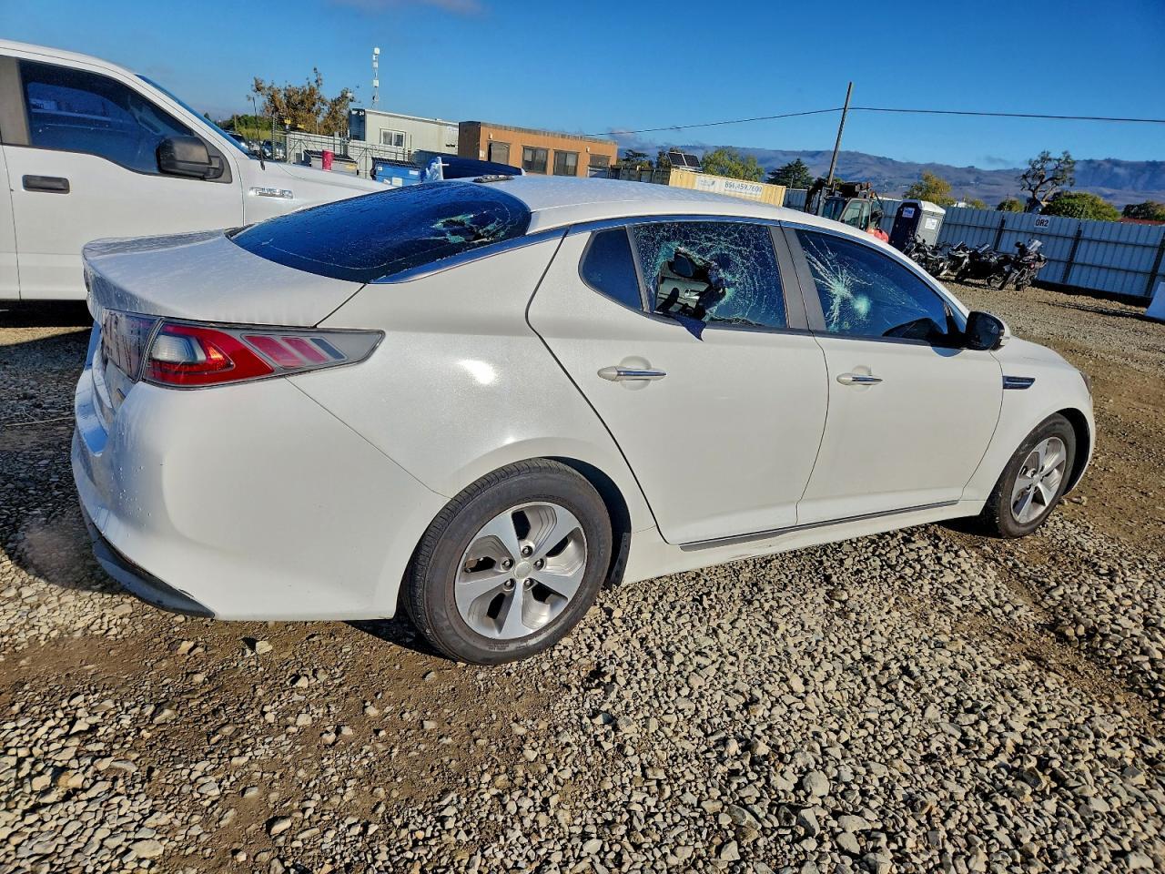 2015 Kia Optima Hybrid - Image 3