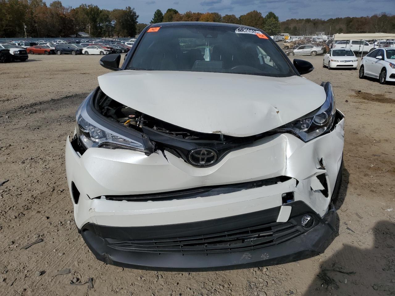 2019 Toyota C-Hr Limited - Фото 5