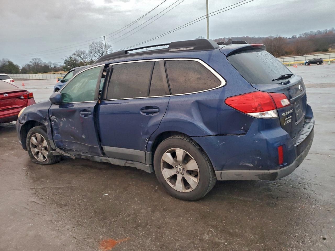 2011 Subaru Outback 3.6R Limited - Фото 2