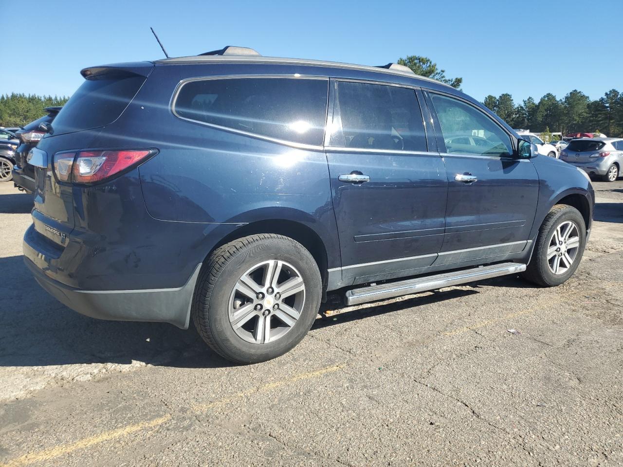 2015 Chevrolet Traverse Lt - Image 3