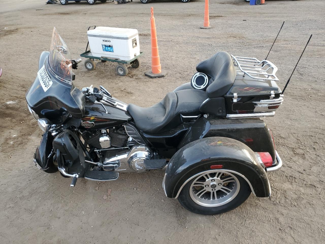 2012 Harley-Davidson Flhtcutg Tri Glide Ultra Classic - Image 3